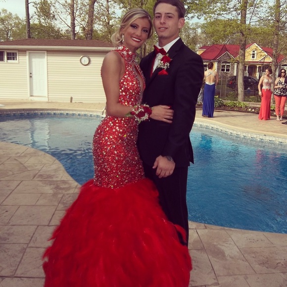 Jovani Prom Gown - size 2, basically new only worn once - Picture 4 of 4